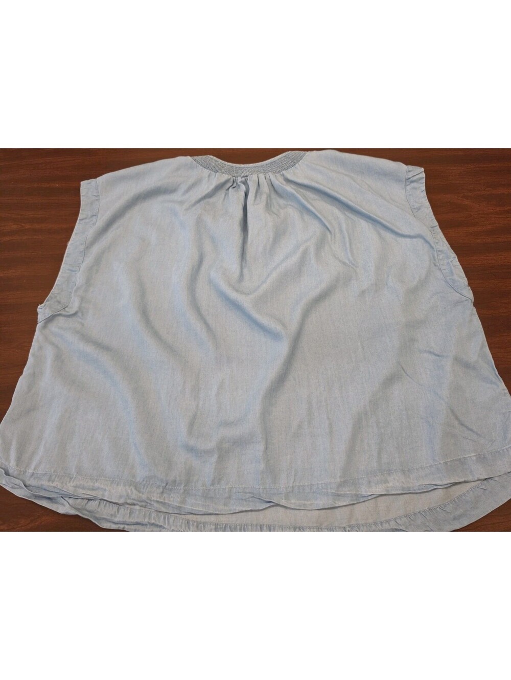 Vince Camuto Tencel Chambray Tie Front Top Smocked Waist Light Blue 2X Plus Size - Picture 2 of 6